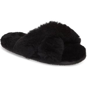 Mt. Hood Genuine Shearling Slipper